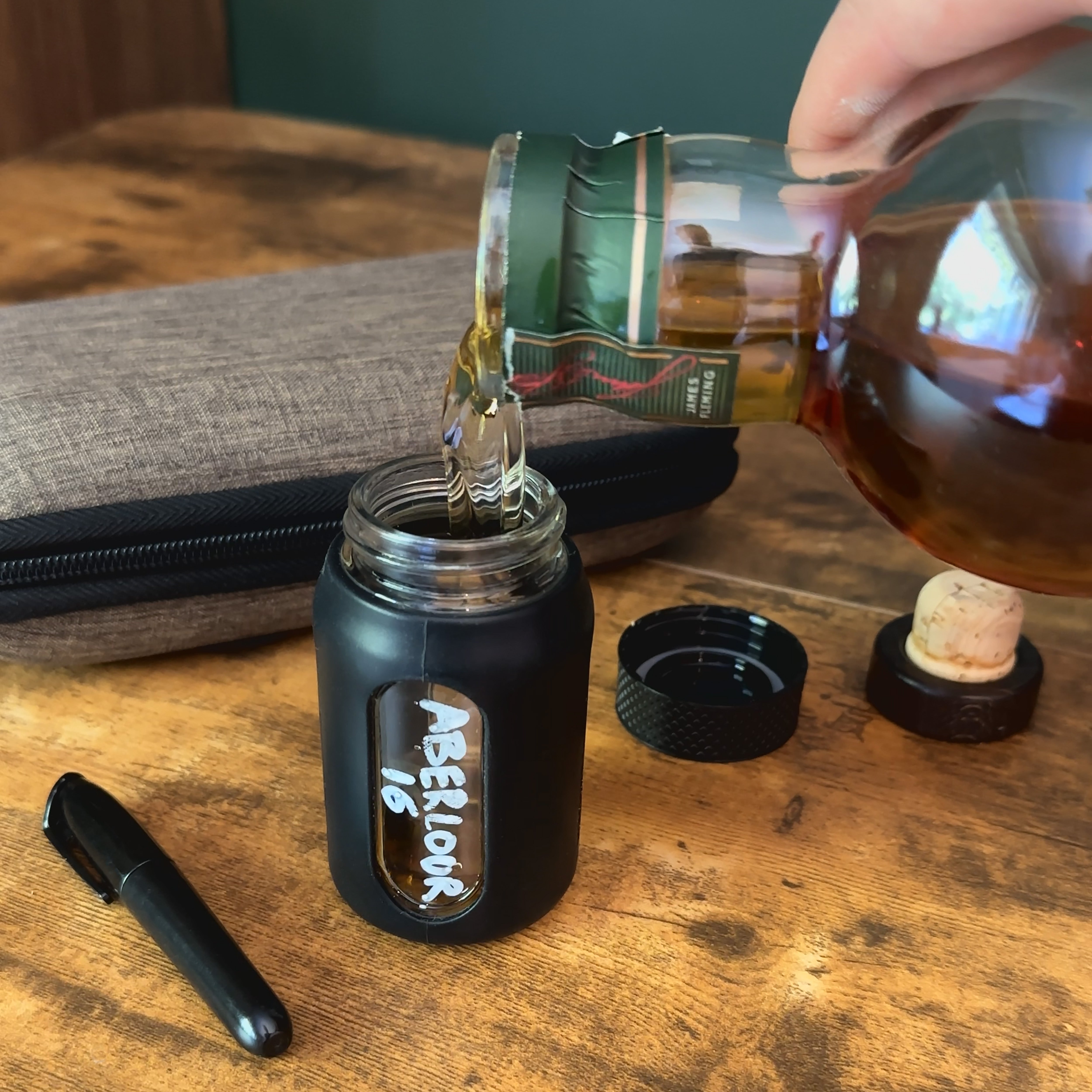 Oak & Ember Whisky Accessory Set 